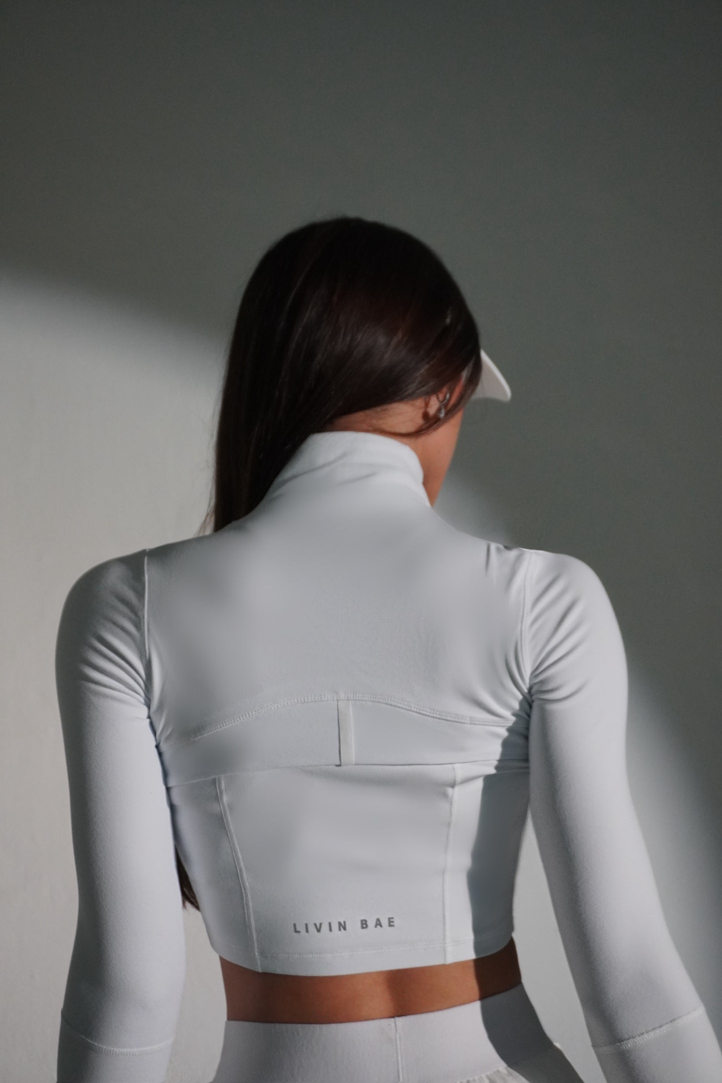 White long sleeve sports breeze
